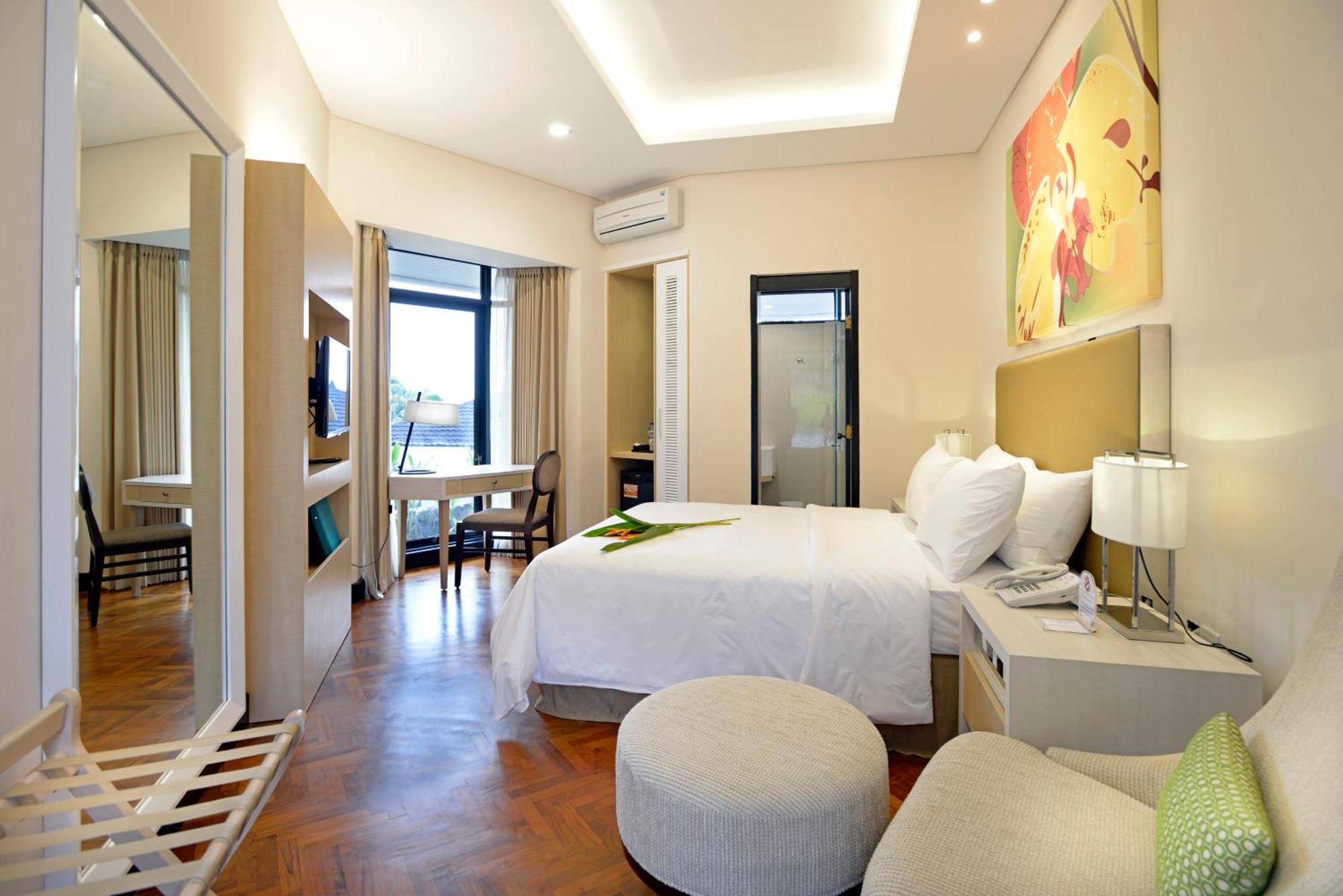 Surya Hotel & Cottages Prigen Екстер'єр фото