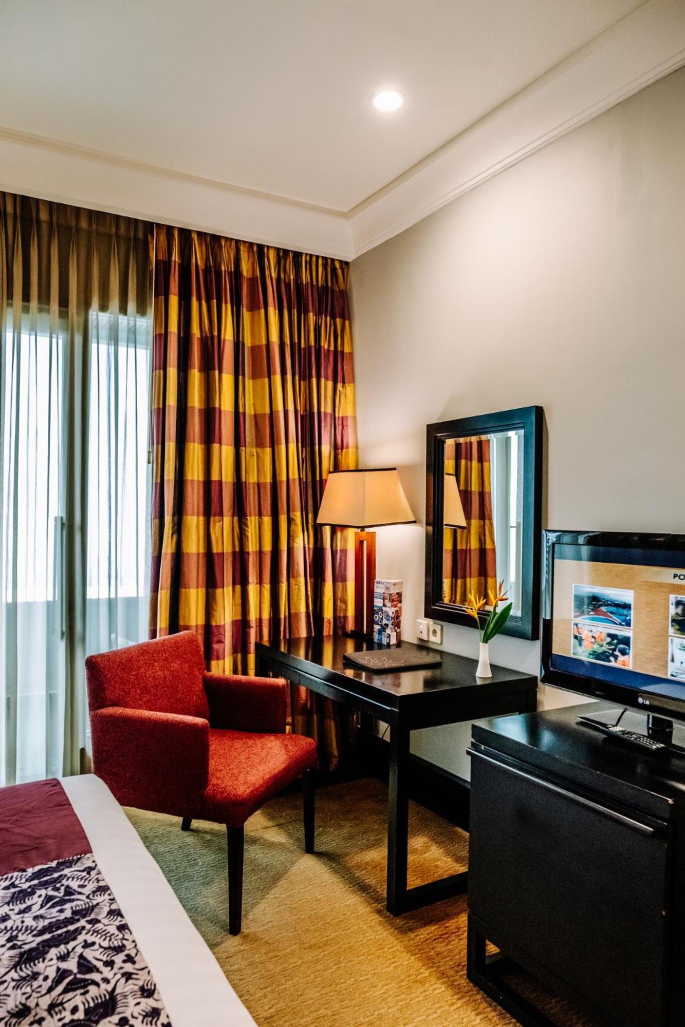 Surya Hotel & Cottages Prigen Екстер'єр фото