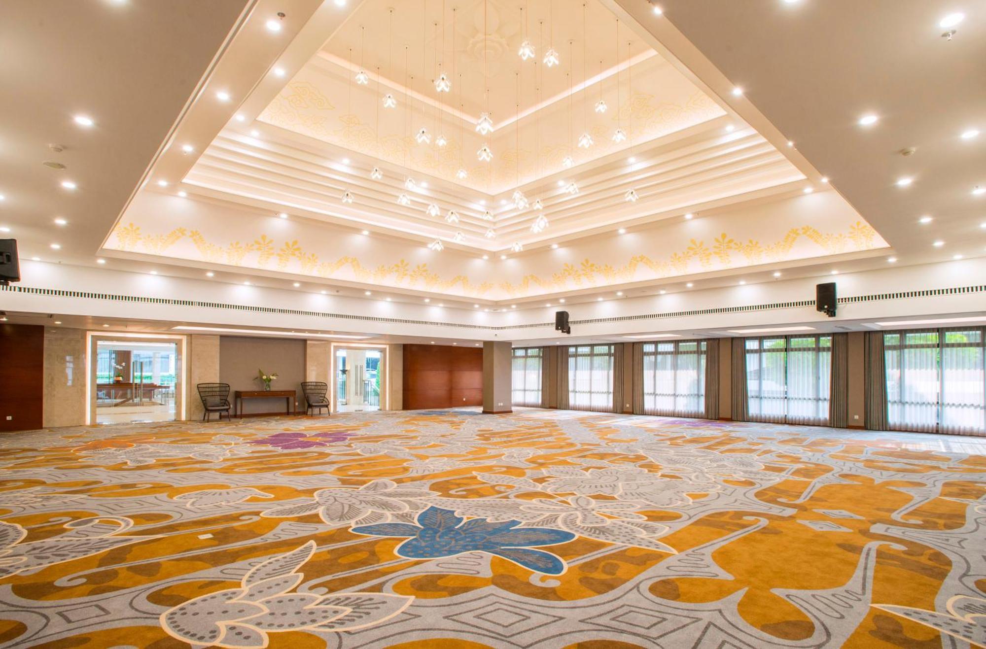 Surya Hotel & Cottages Prigen Екстер'єр фото